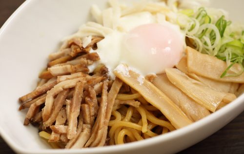 まぜそば（汁なしラーメン）